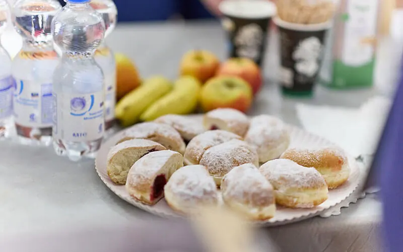 Catering with pastries, fruit and drinks in the event area