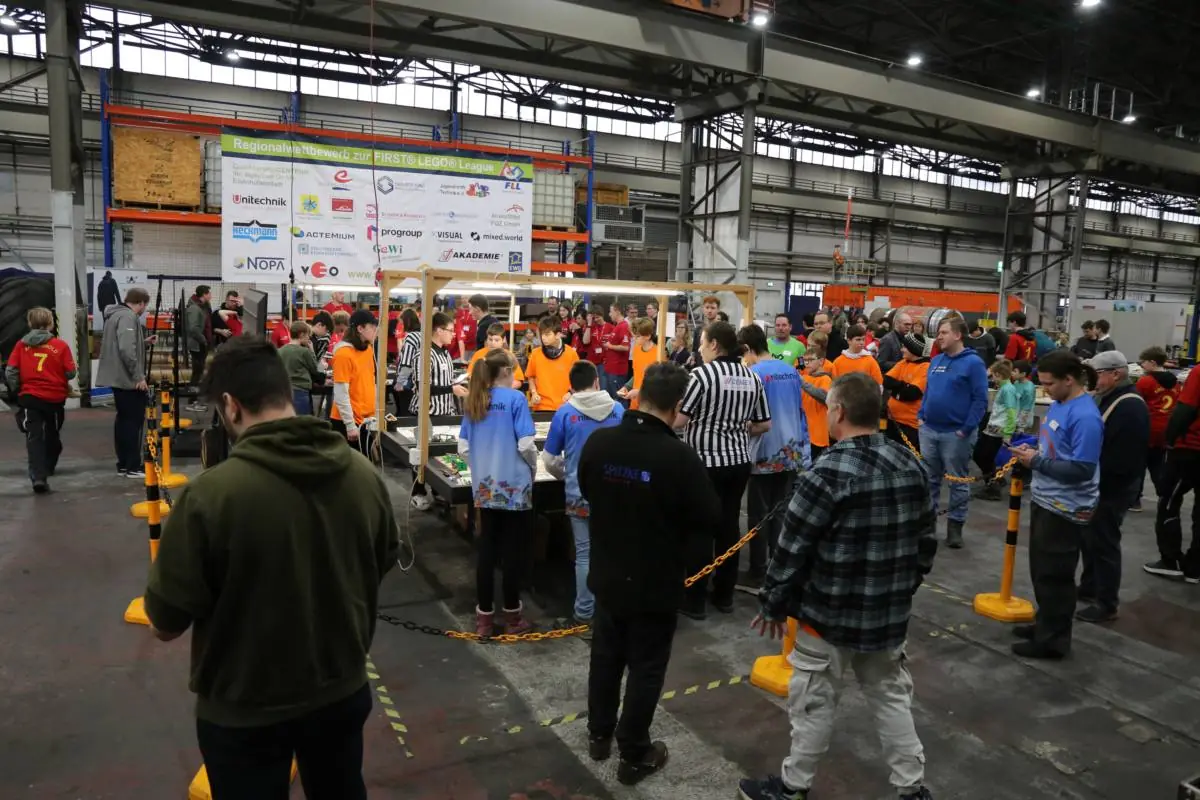 Panorama of the LEGO competition