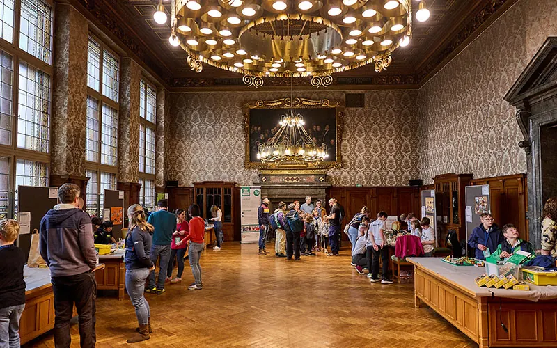 Historischer Saal im Neuen Rathaus Leipzig während des Finales
